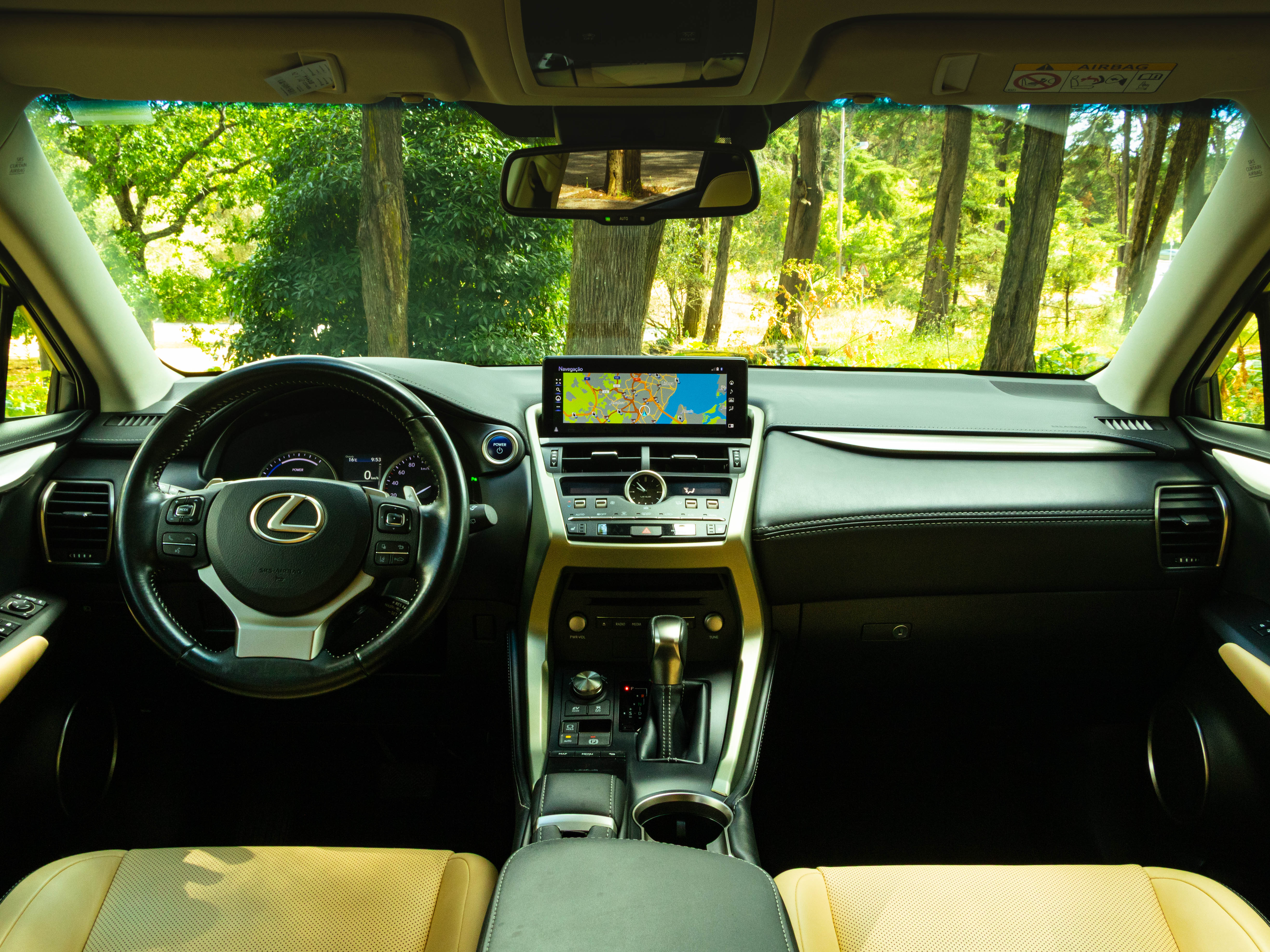 LEXUS NX 300H NX 300h Executive+