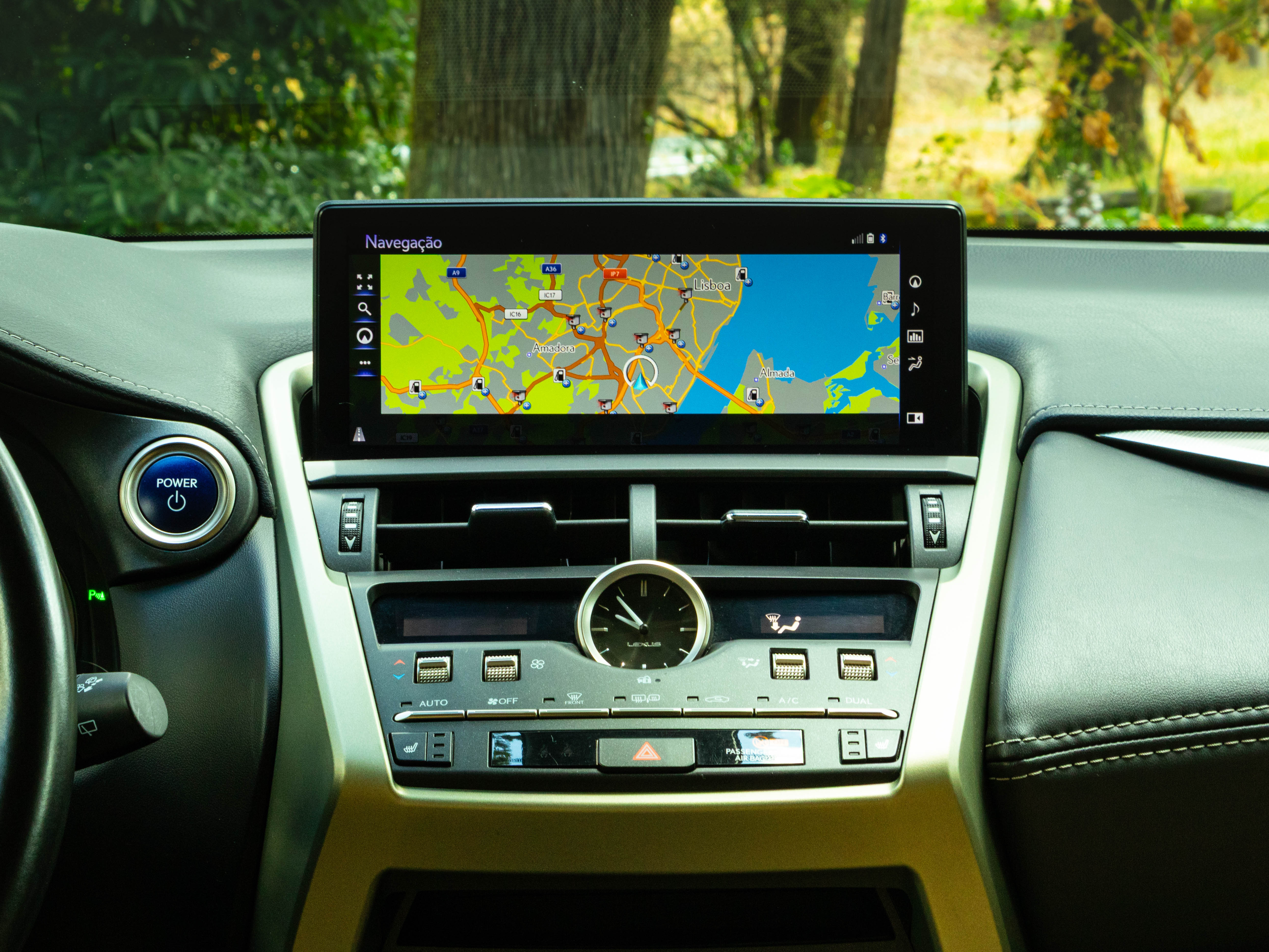 LEXUS NX 300H NX 300h Executive+
