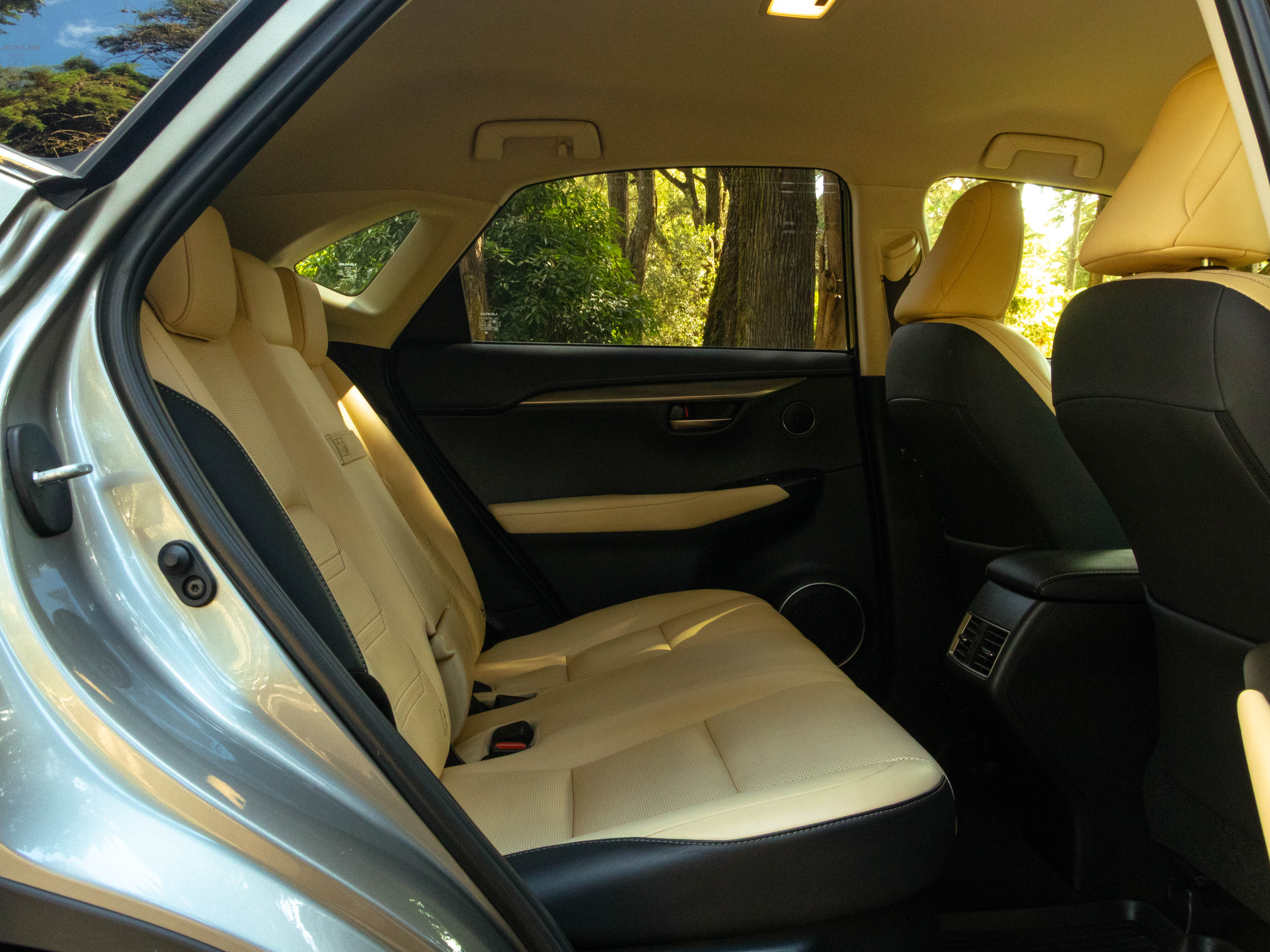 LEXUS NX 300H NX 300h Executive+