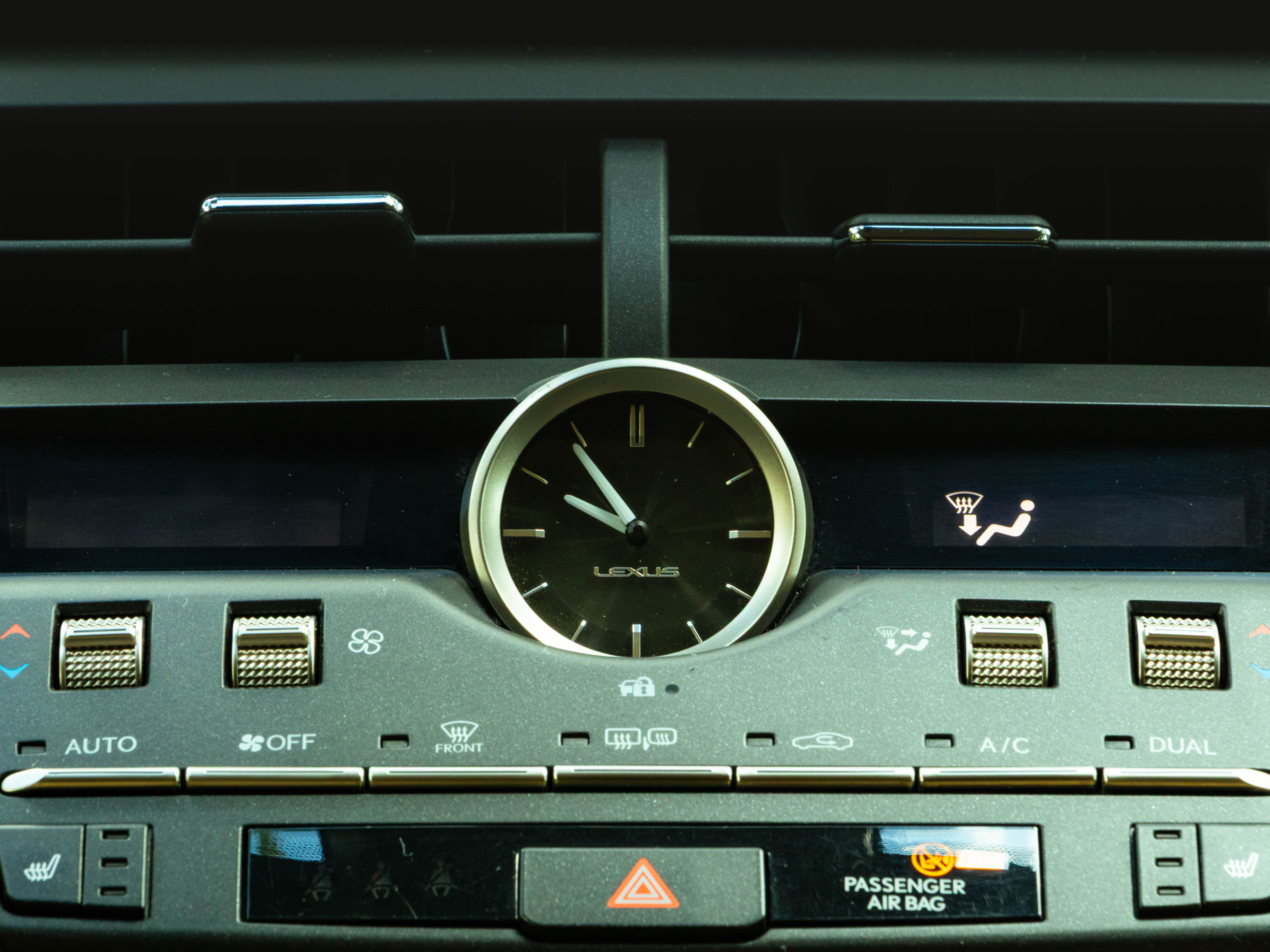 LEXUS NX 300H NX 300h Executive+