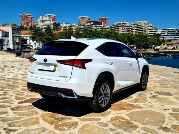 LEXUS NX NX 300h Executive+