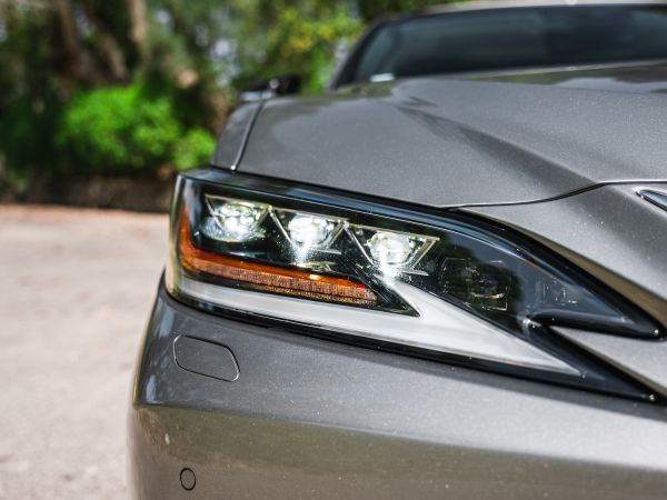 LEXUS ES ES 300h Luxury