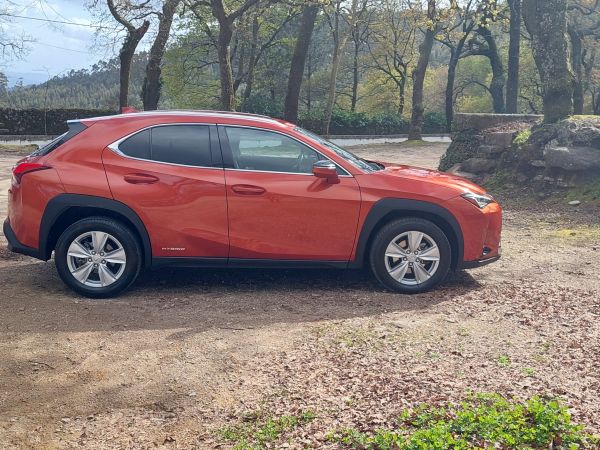 LEXUS UX 250h Executive Plus