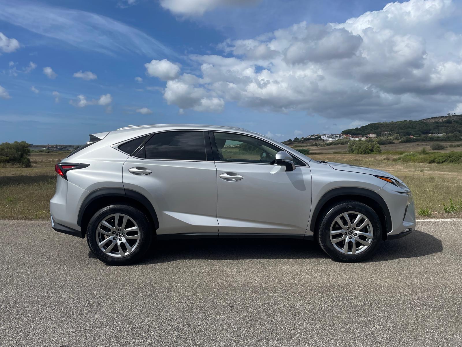 LEXUS NX 300H NX 300h Executive +
