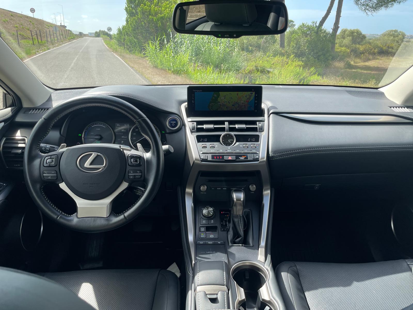 LEXUS NX 300H NX 300h Executive +