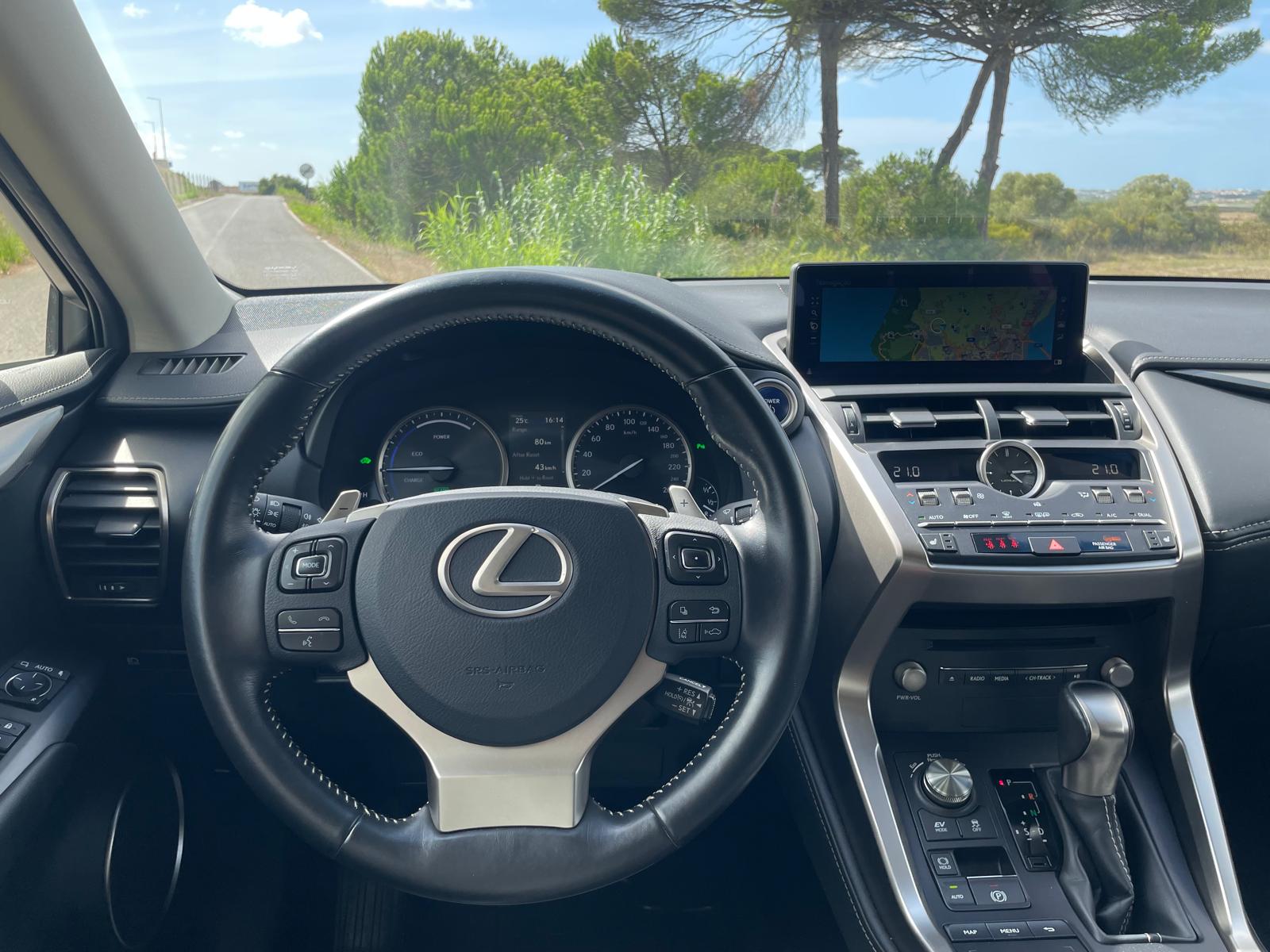 LEXUS NX 300H NX 300h Executive +