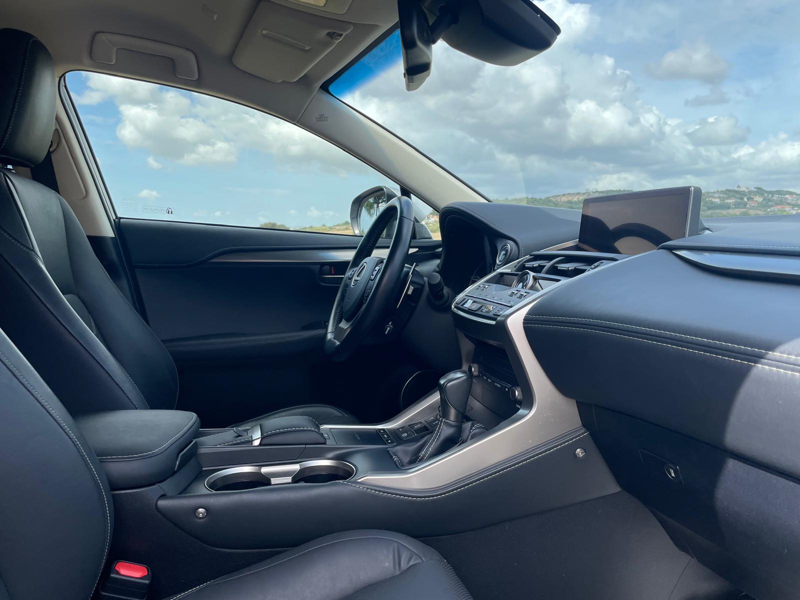 LEXUS NX 300H NX 300h Executive +