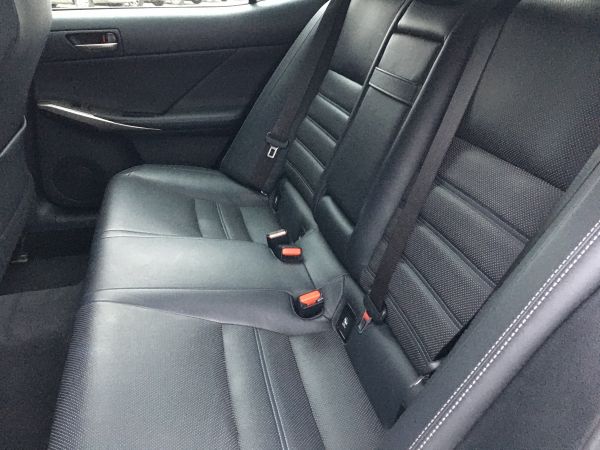 LEXUS IS 300h Executive Plus