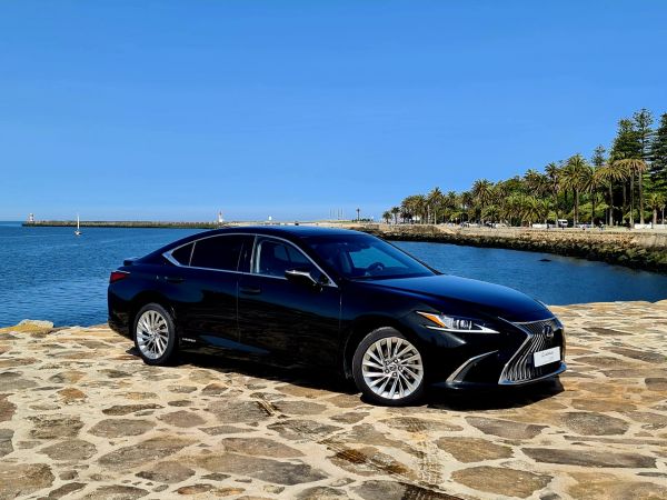 LEXUS ES ES 300h Executive +