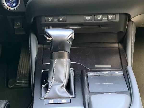 LEXUS ES ES 300h Executive +