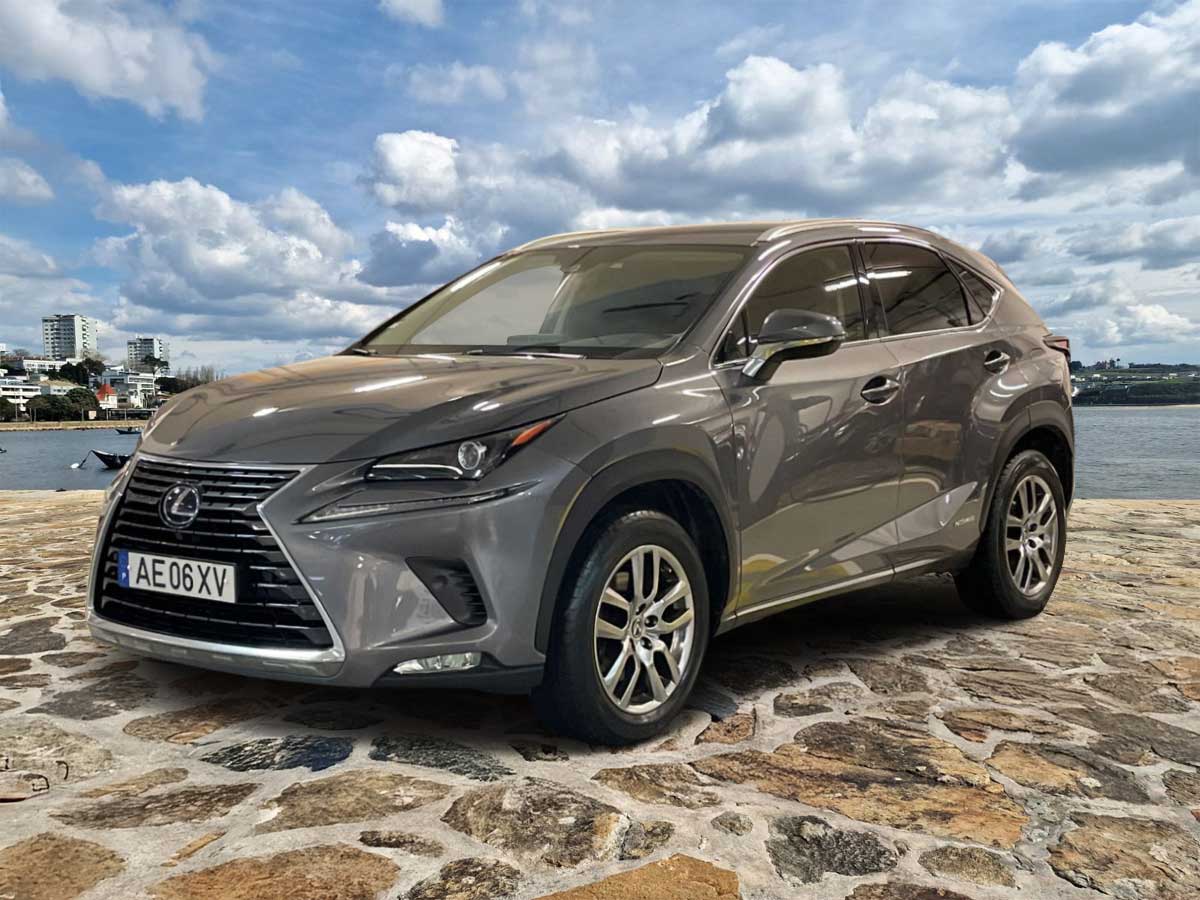 LEXUS NX 300H NX 300h Executive +