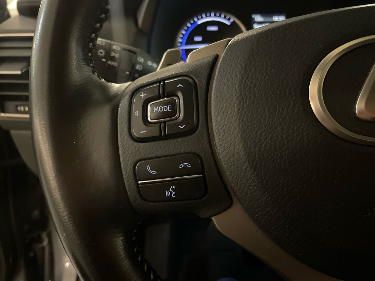 LEXUS NX 300H NX 300h Executive +