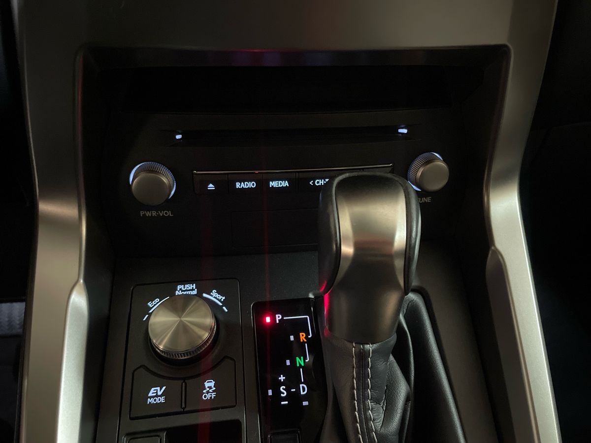 LEXUS NX 300H NX 300h Executive +