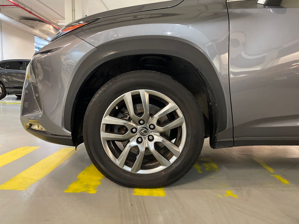 LEXUS NX 300H NX 300h Executive +