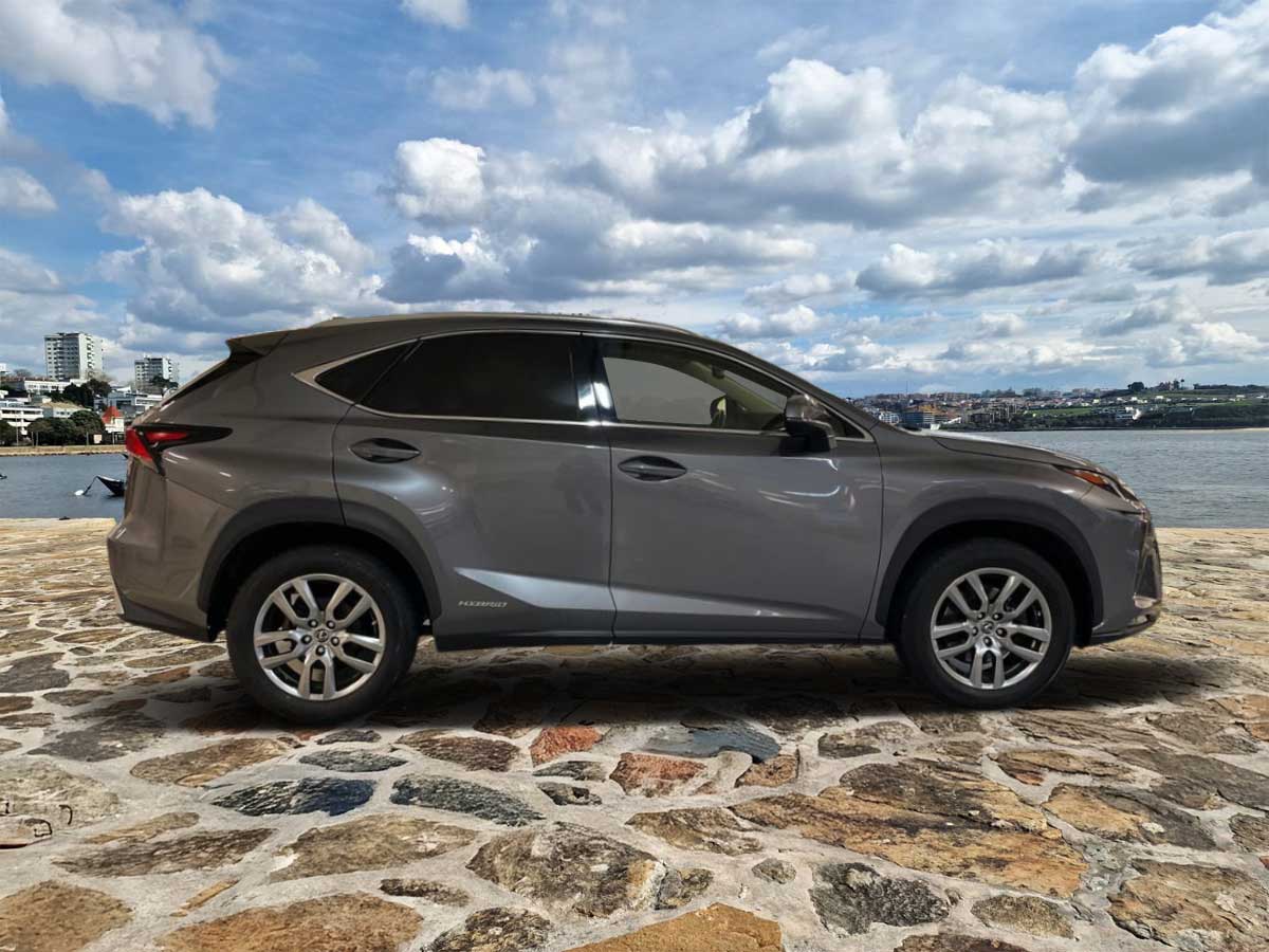 LEXUS NX 300H NX 300h Executive +