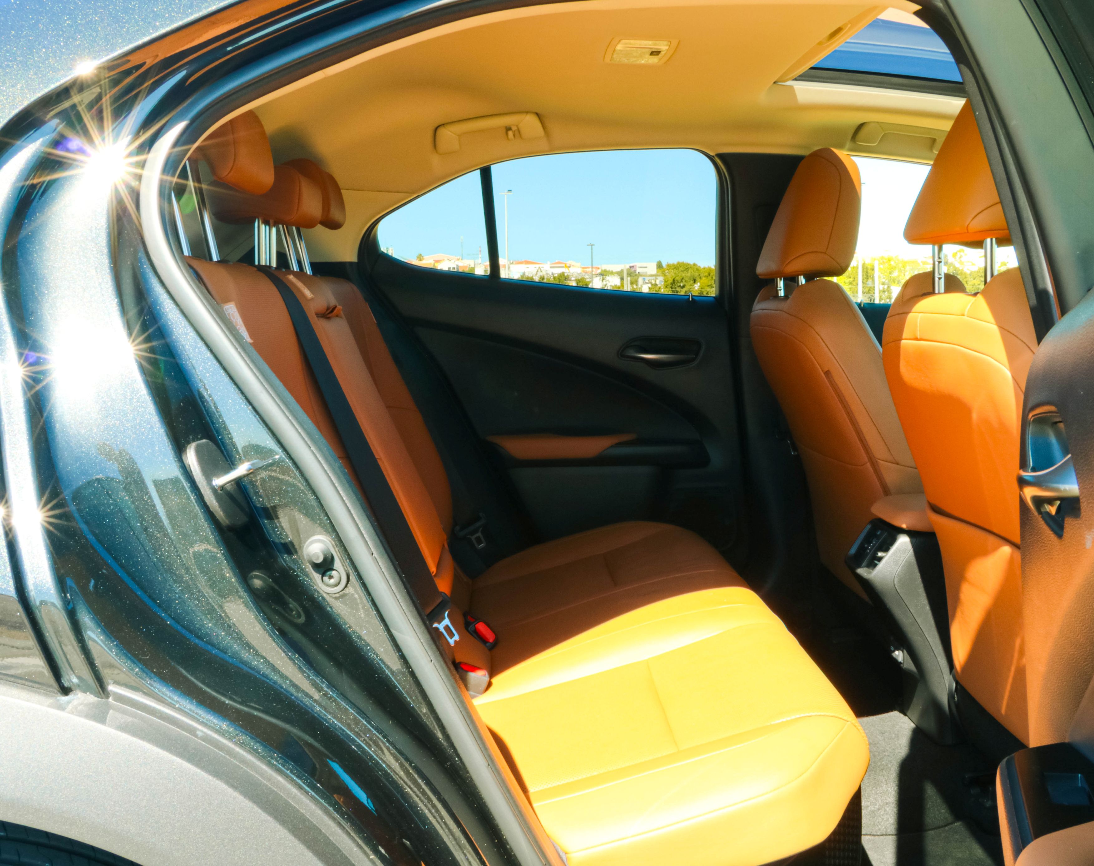 LEXUS UX 250H UX 250h Premium