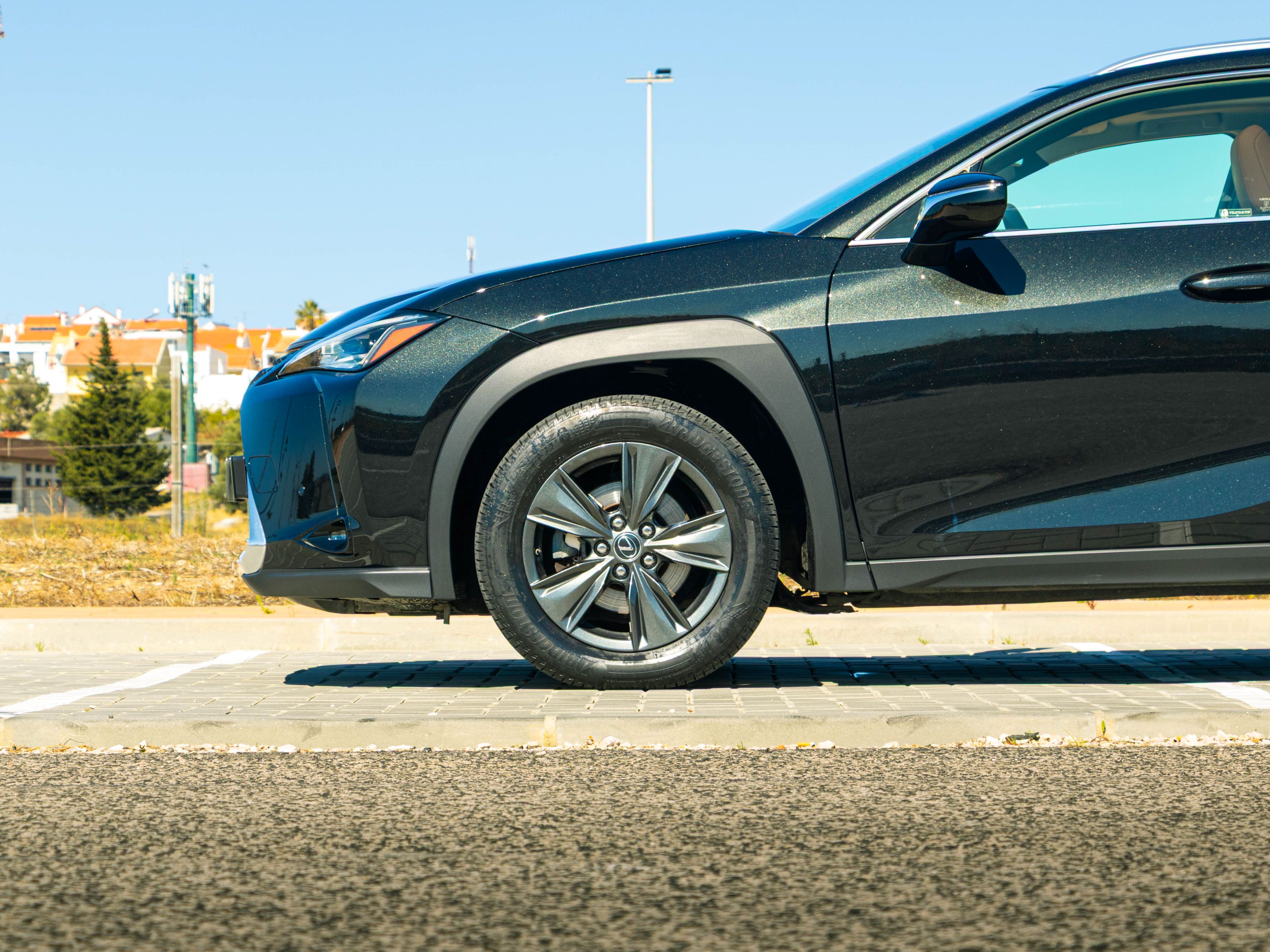 LEXUS UX 250H UX 250h Premium
