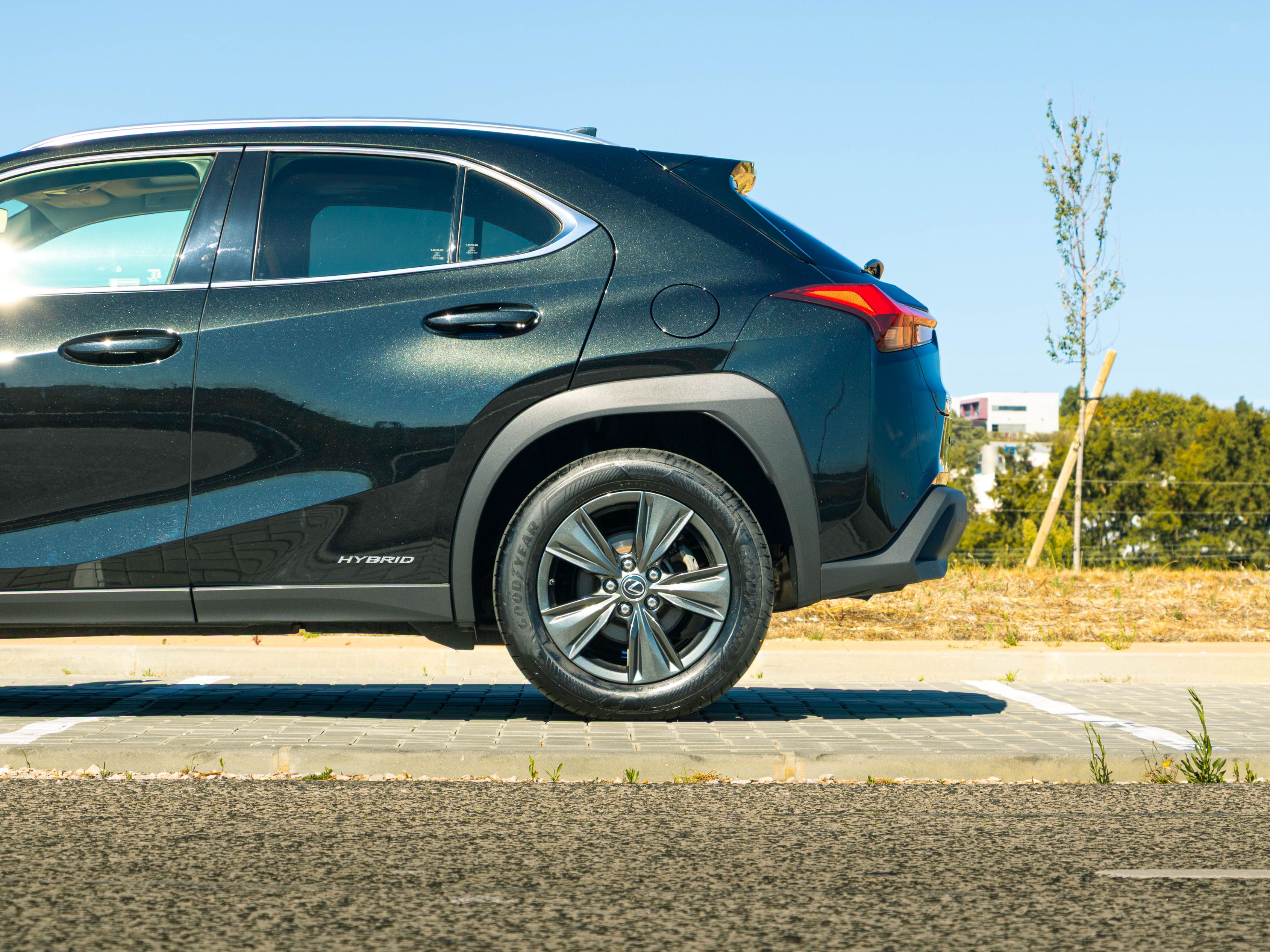 LEXUS UX 250H UX 250h Premium