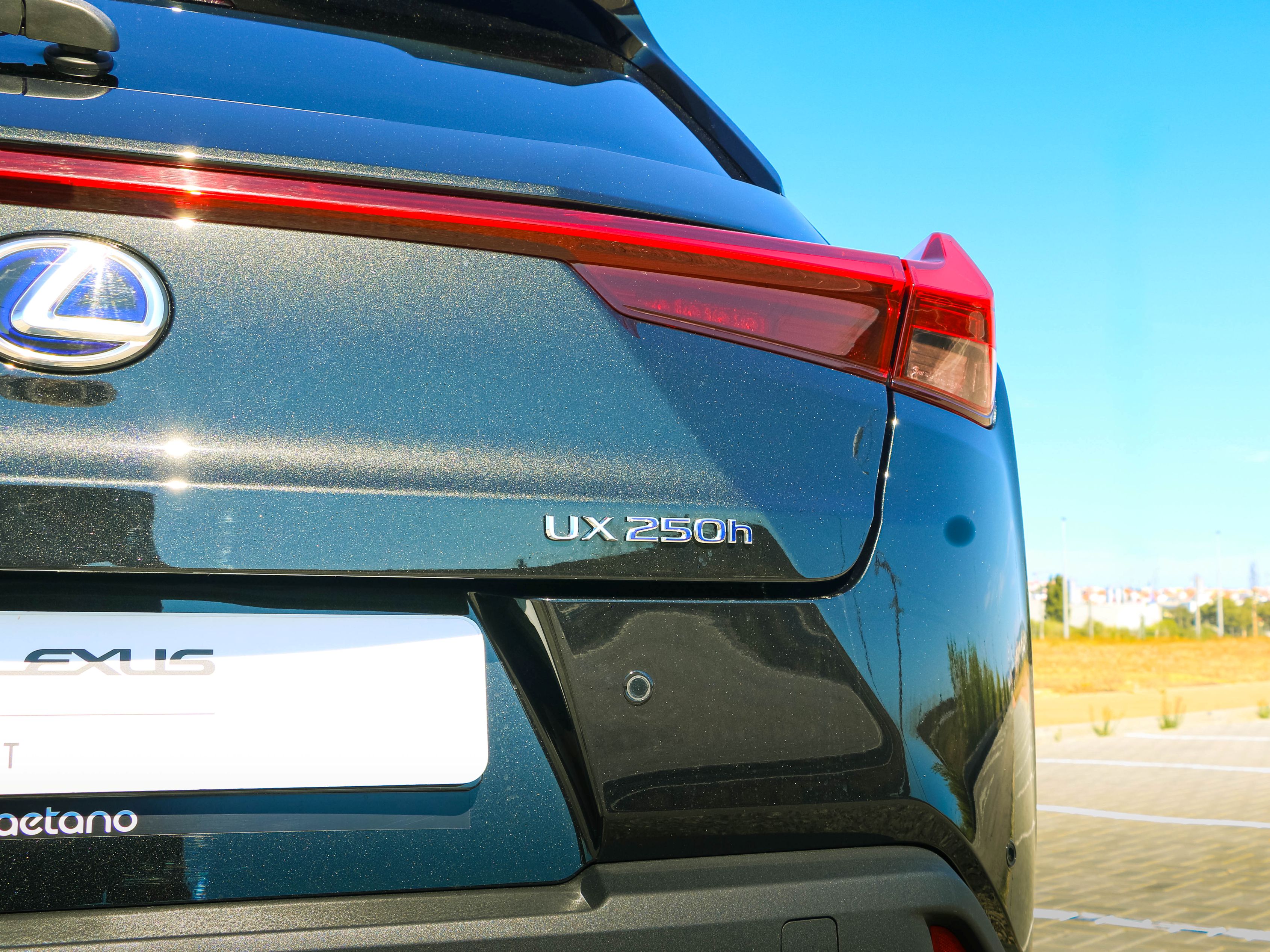 LEXUS UX 250H UX 250h Premium