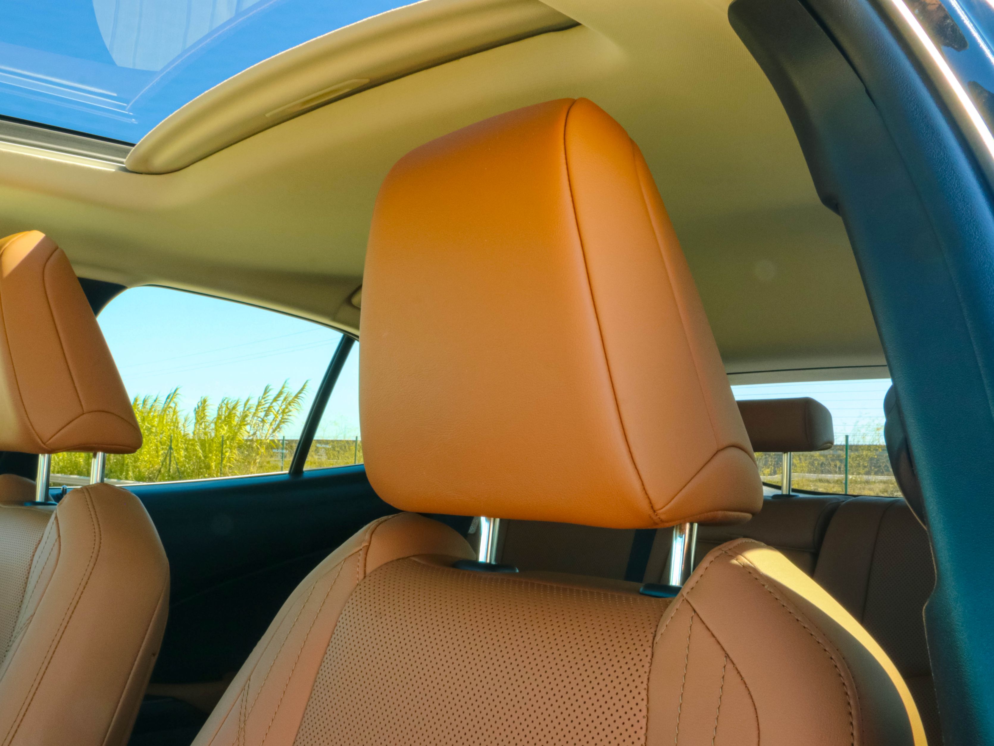 LEXUS UX 250H UX 250h Premium
