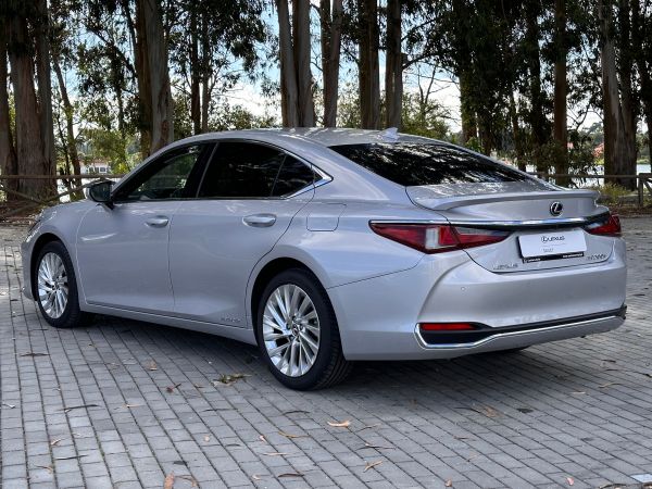 LEXUS ES 300H ES 300h Executive +