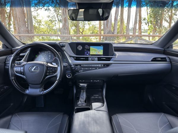 LEXUS ES 300H ES 300h Executive +