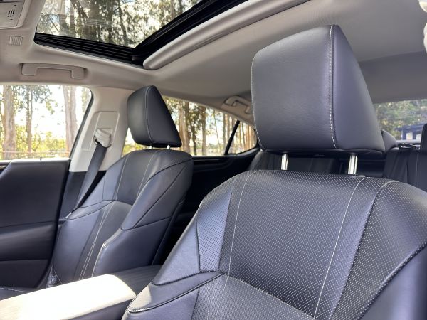 LEXUS ES 300H ES 300h Executive +