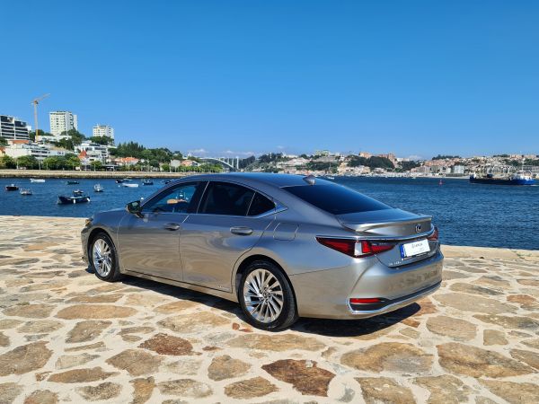 LEXUS ES 300H ES 300h Luxury