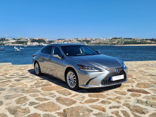 LEXUS ES 300H ES 300h Luxury