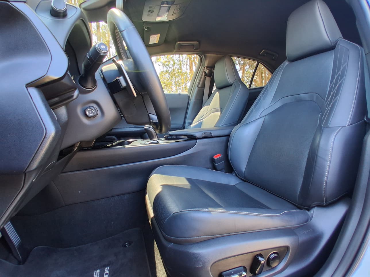 LEXUS UX 300E Luxury