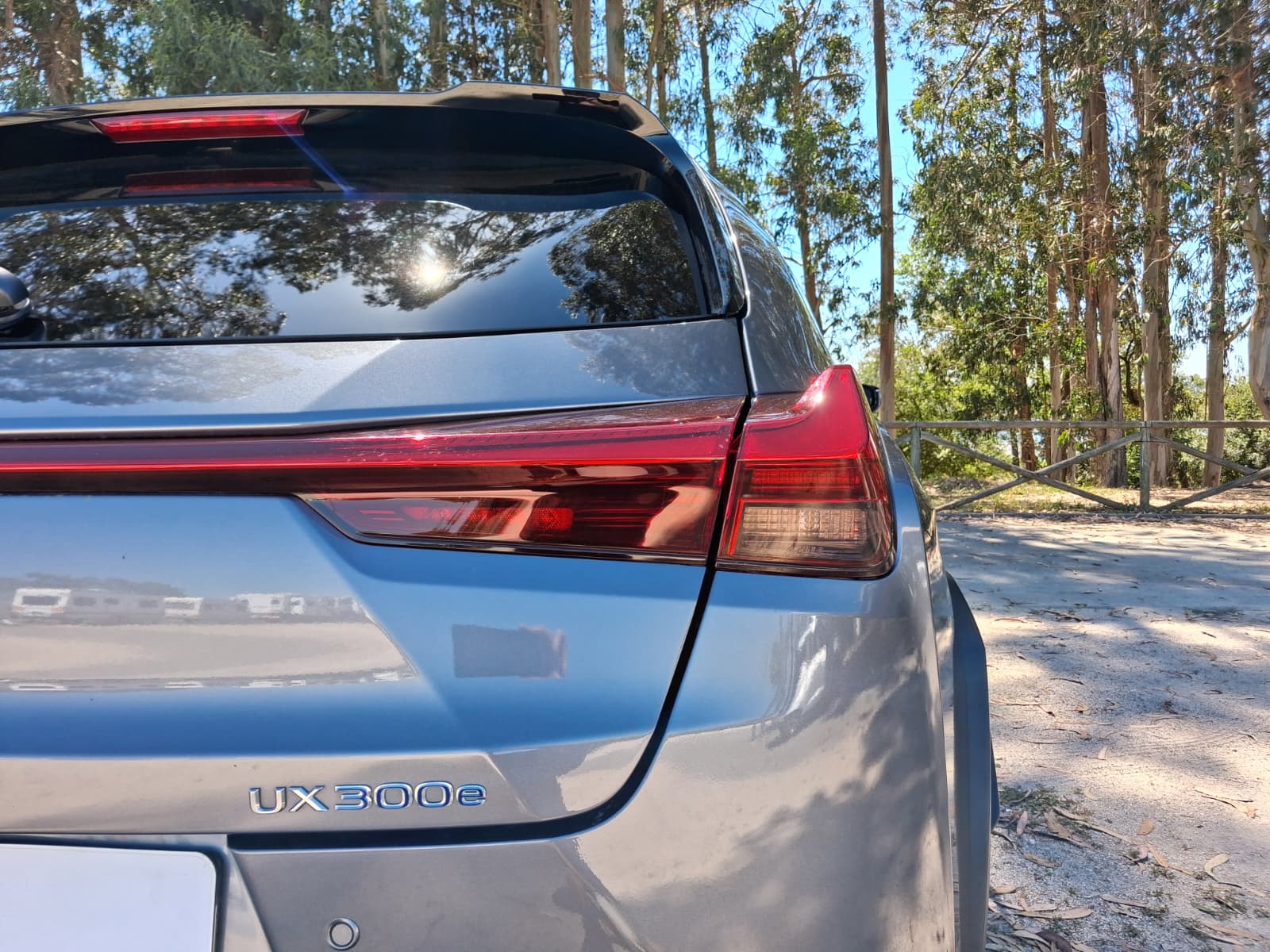 LEXUS UX 300E Luxury