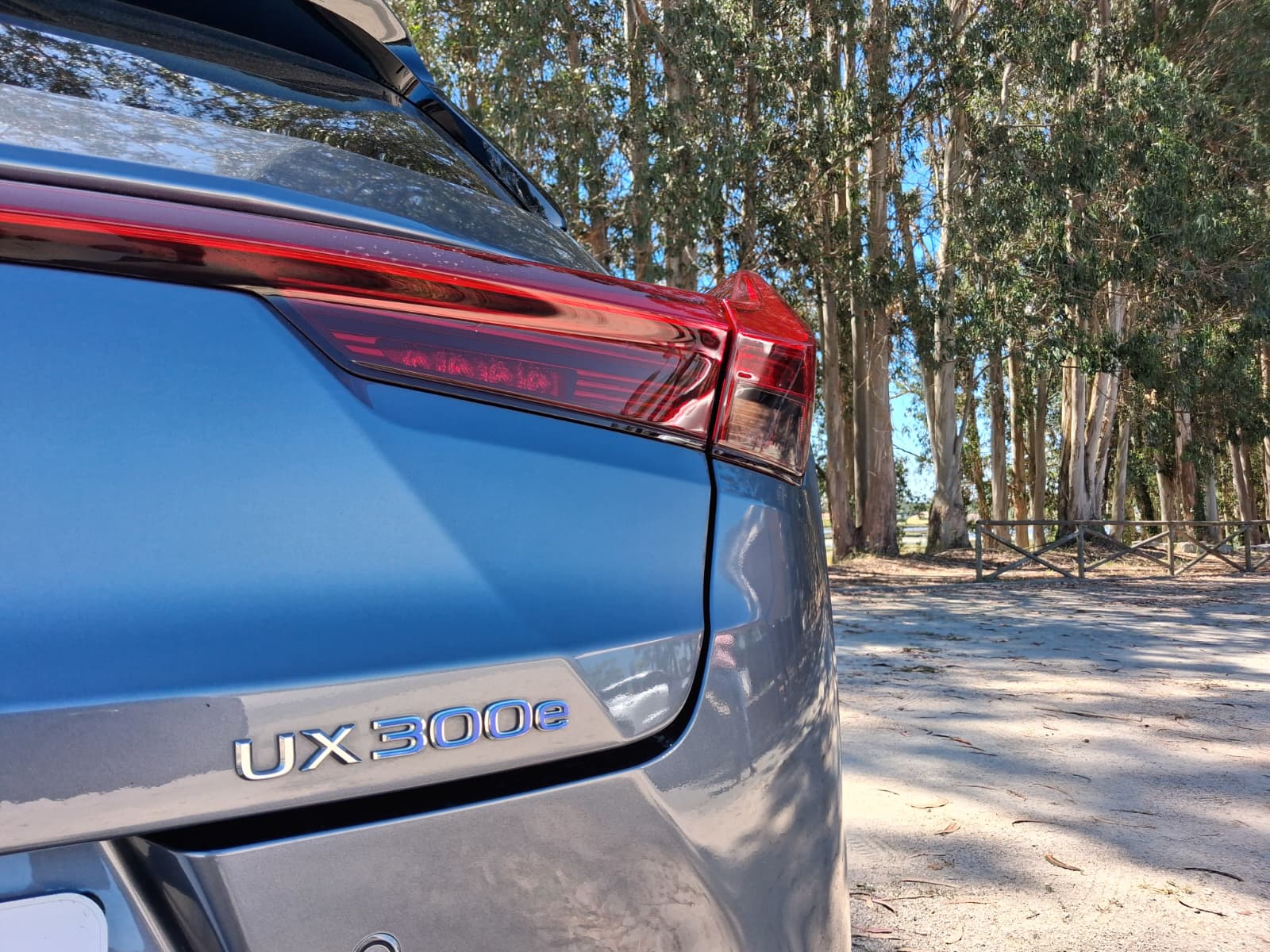 LEXUS UX 300E Luxury