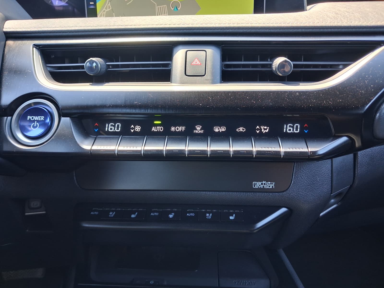 LEXUS UX 300E Luxury