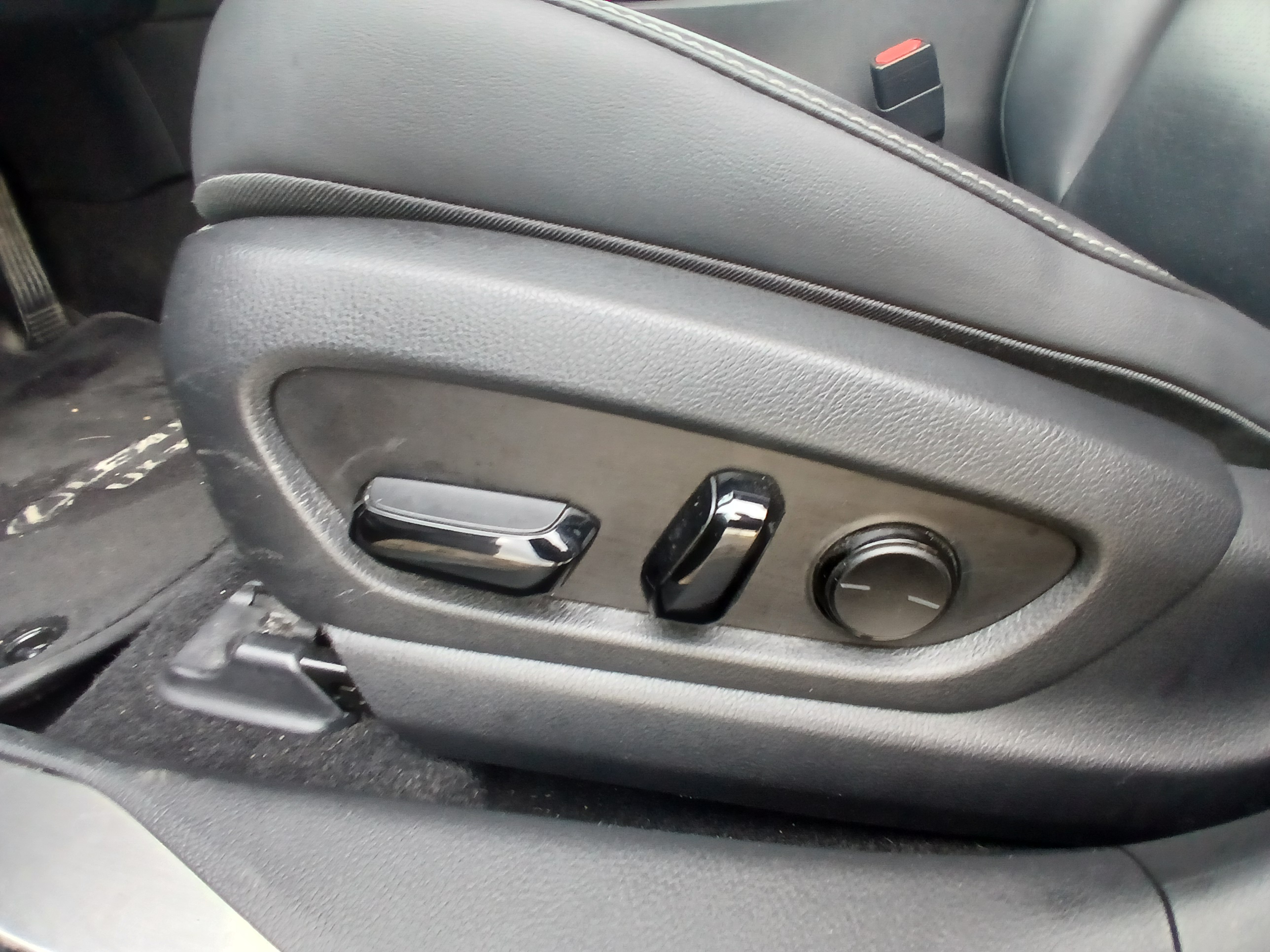 LEXUS UX 300E Luxury