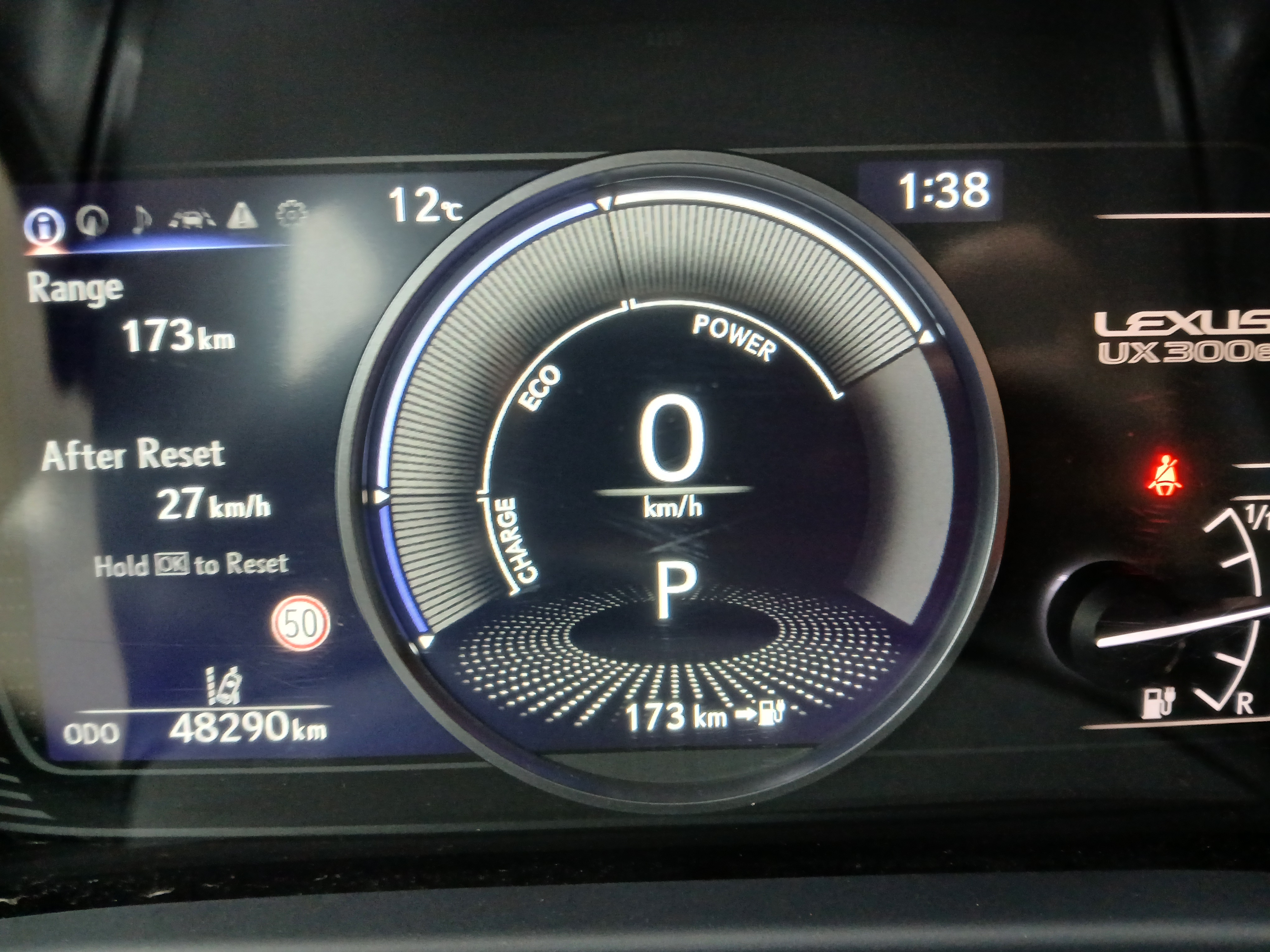 LEXUS UX 300E Luxury