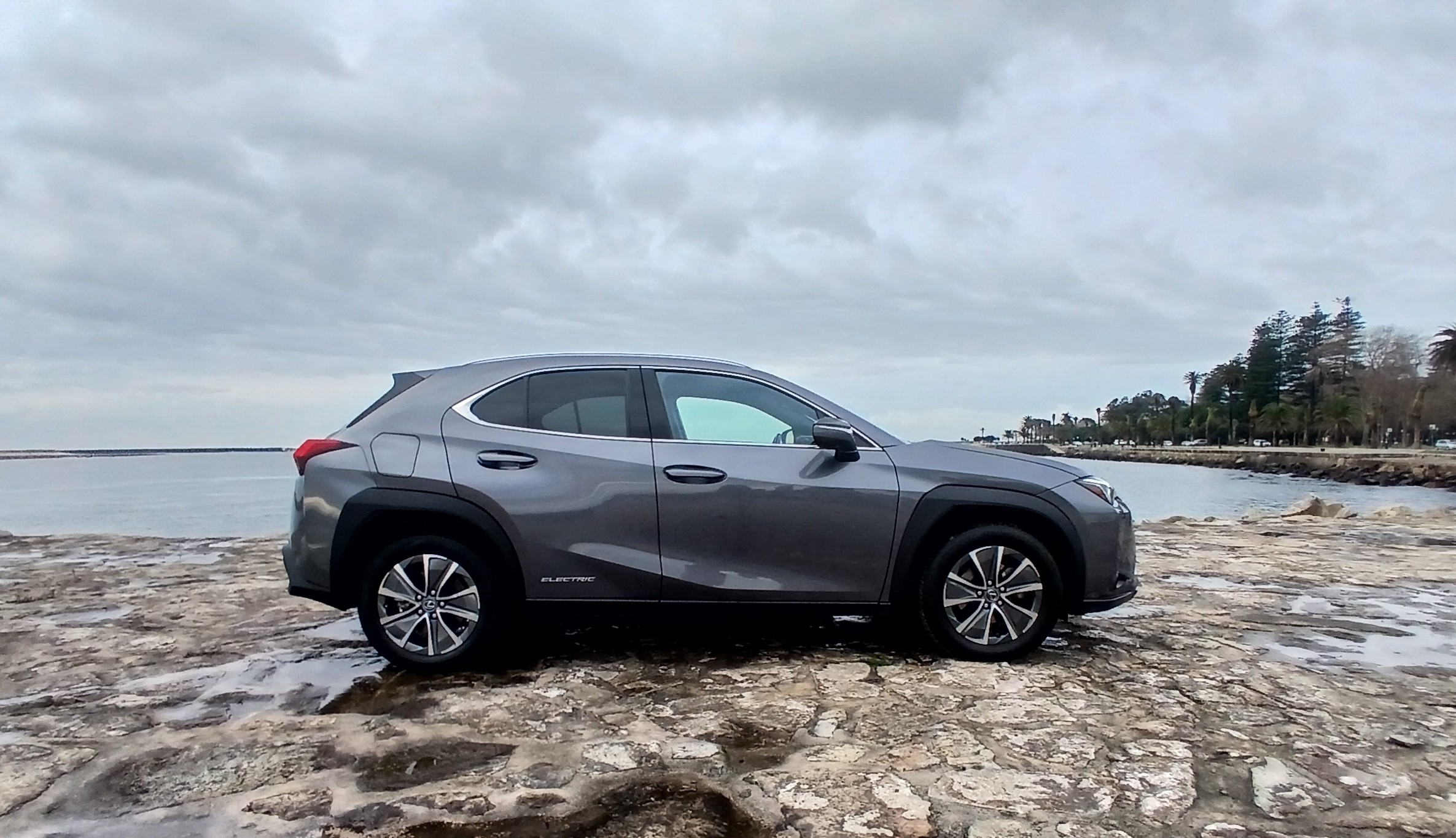 LEXUS UX 300E Luxury