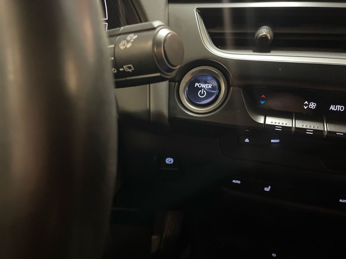 LEXUS UX 250H UX 250h Special Edition