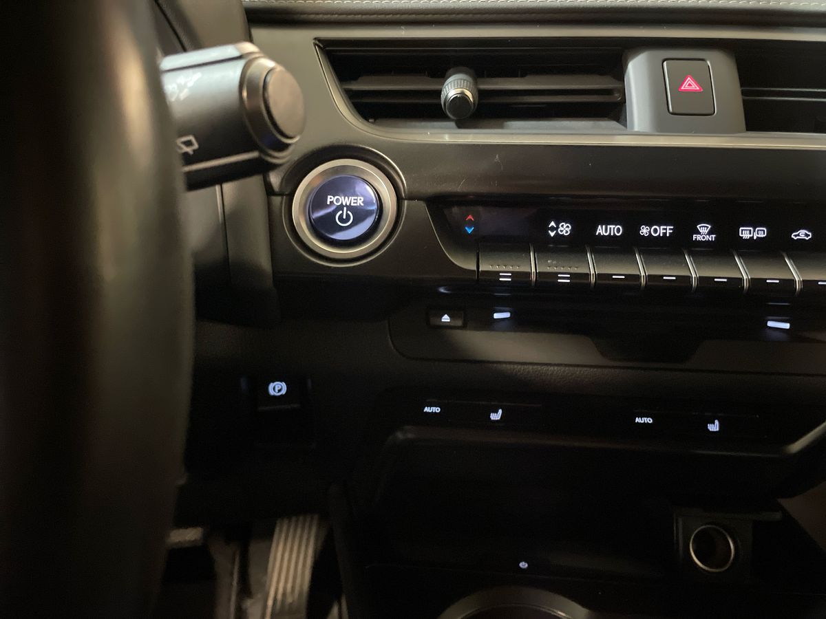 LEXUS UX 250H UX 250h Special Edition