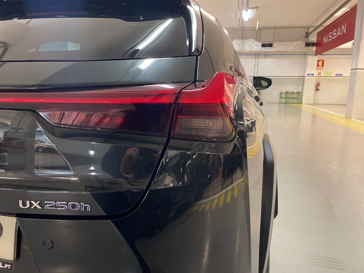 LEXUS UX 250H UX 250h Special Edition