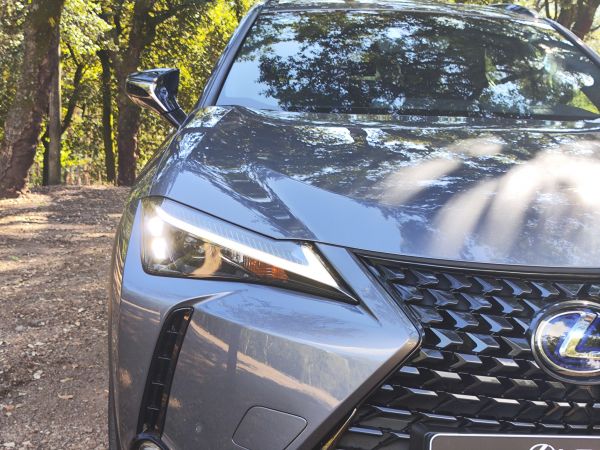 LEXUS UX 250H UX 250h Special Edition