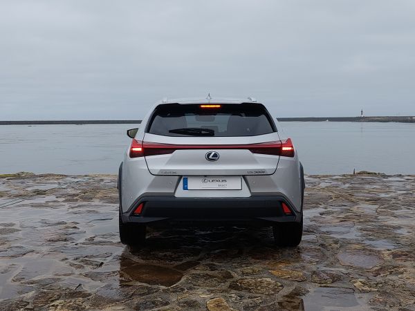 LEXUS UX Luxury +