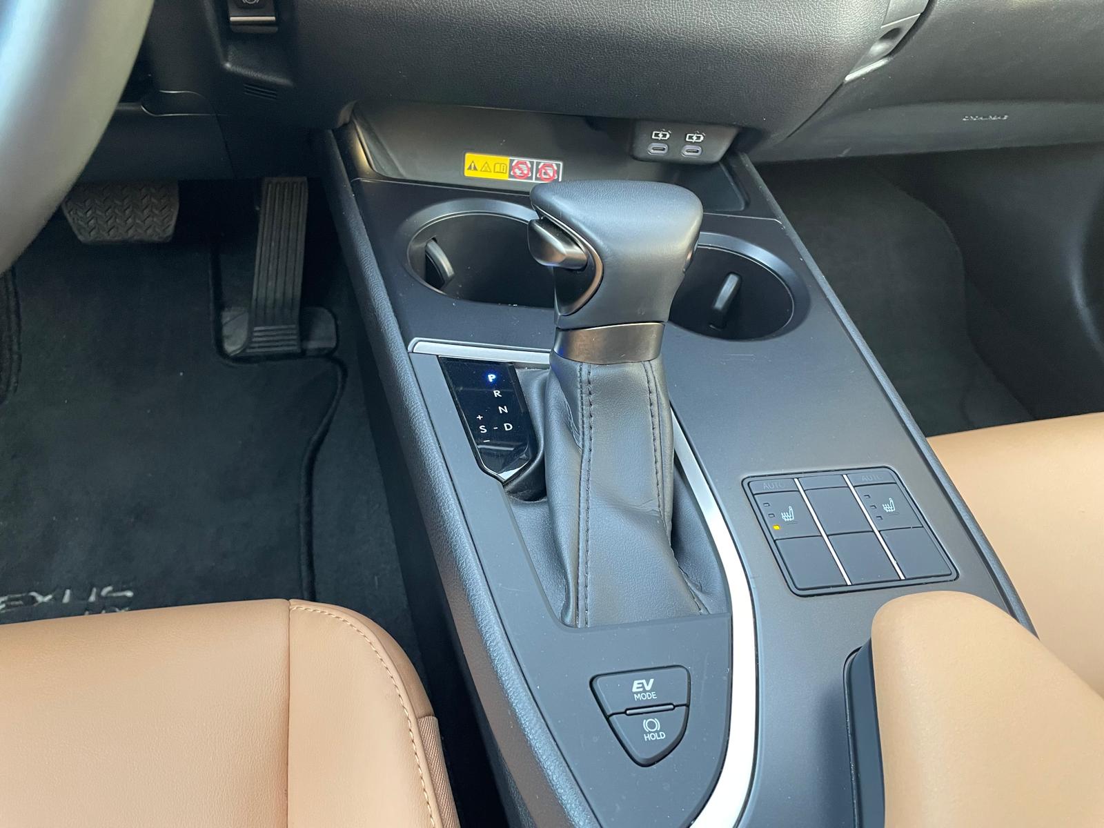LEXUS UX 250H UX 250h Sport