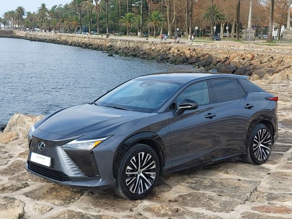 LEXUS RZ RZ 450e Luxury