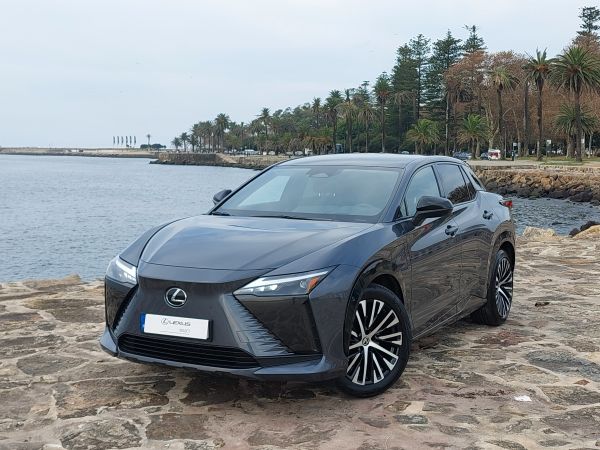 LEXUS RZ RZ 450e Luxury