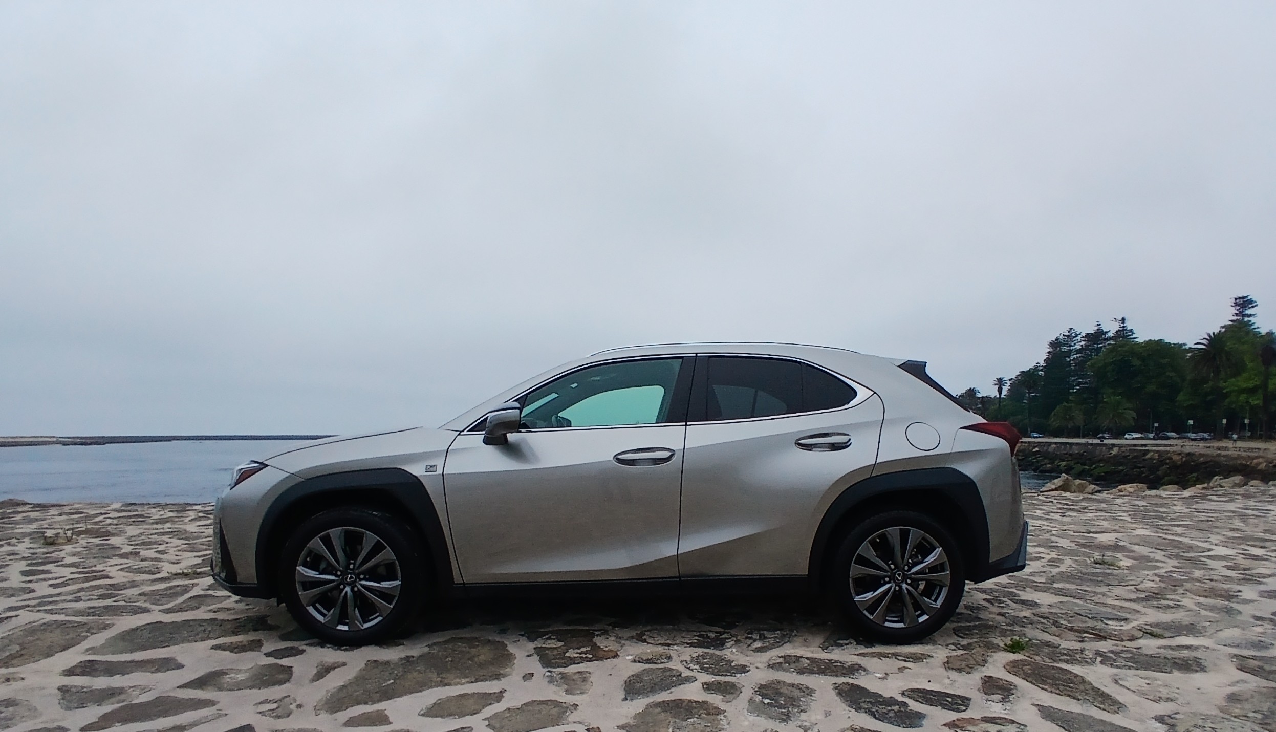 LEXUS UX 250H UX 250h Sport