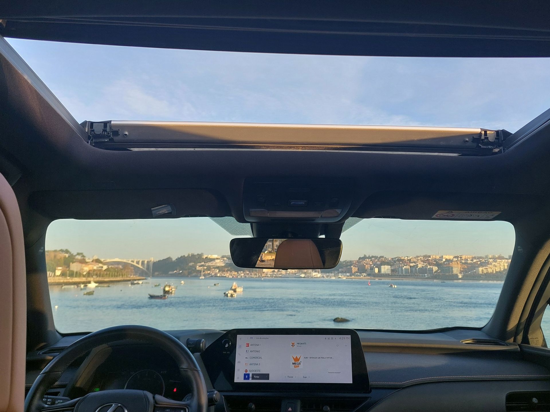 LEXUS UX 250H UX 250h Sport