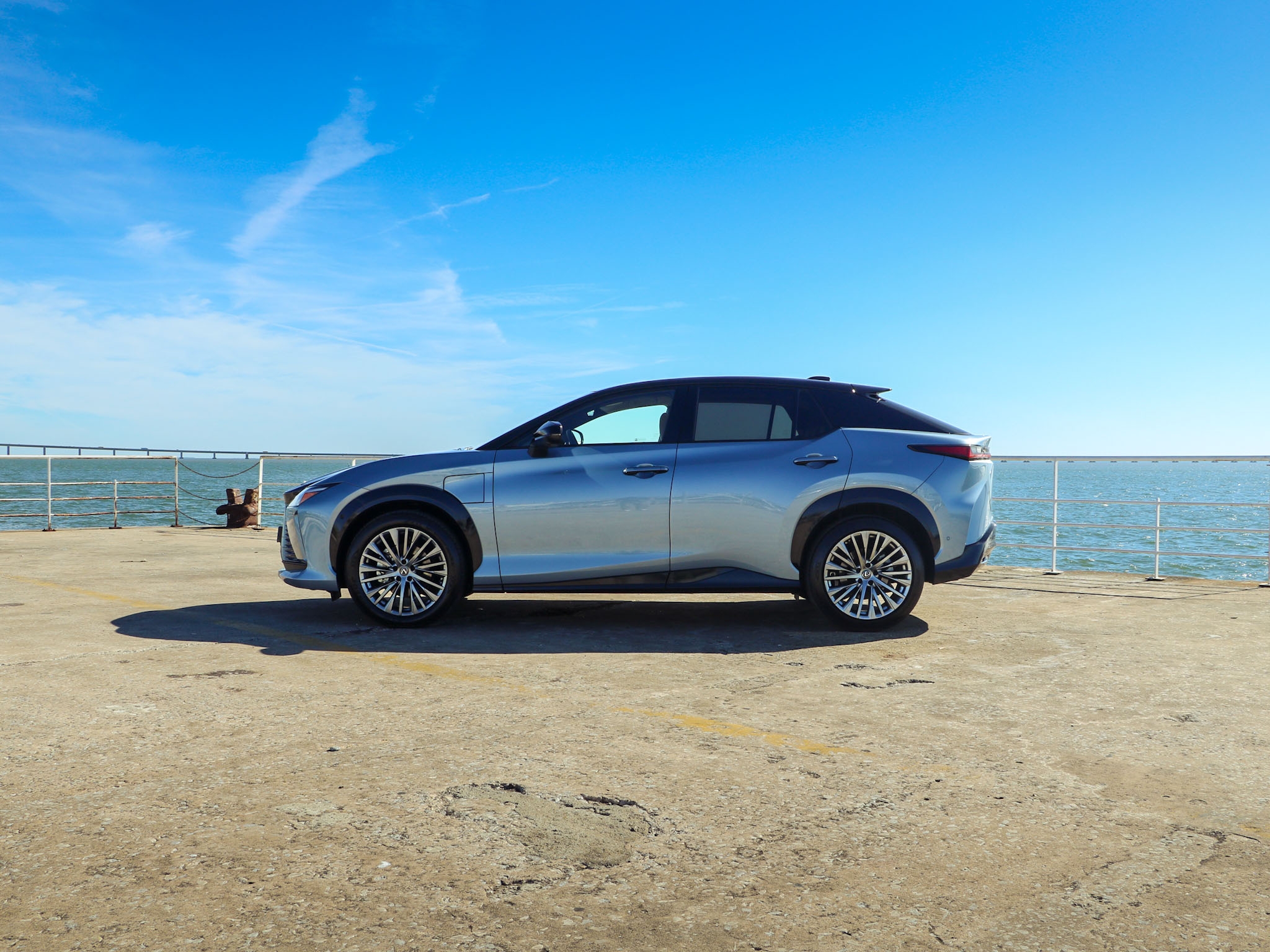 LEXUS RZ 450E RZ 450e Luxury Bitone