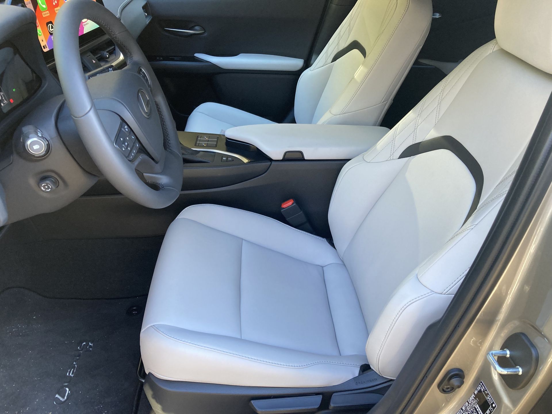 LEXUS UX 250H UX 250h Sport