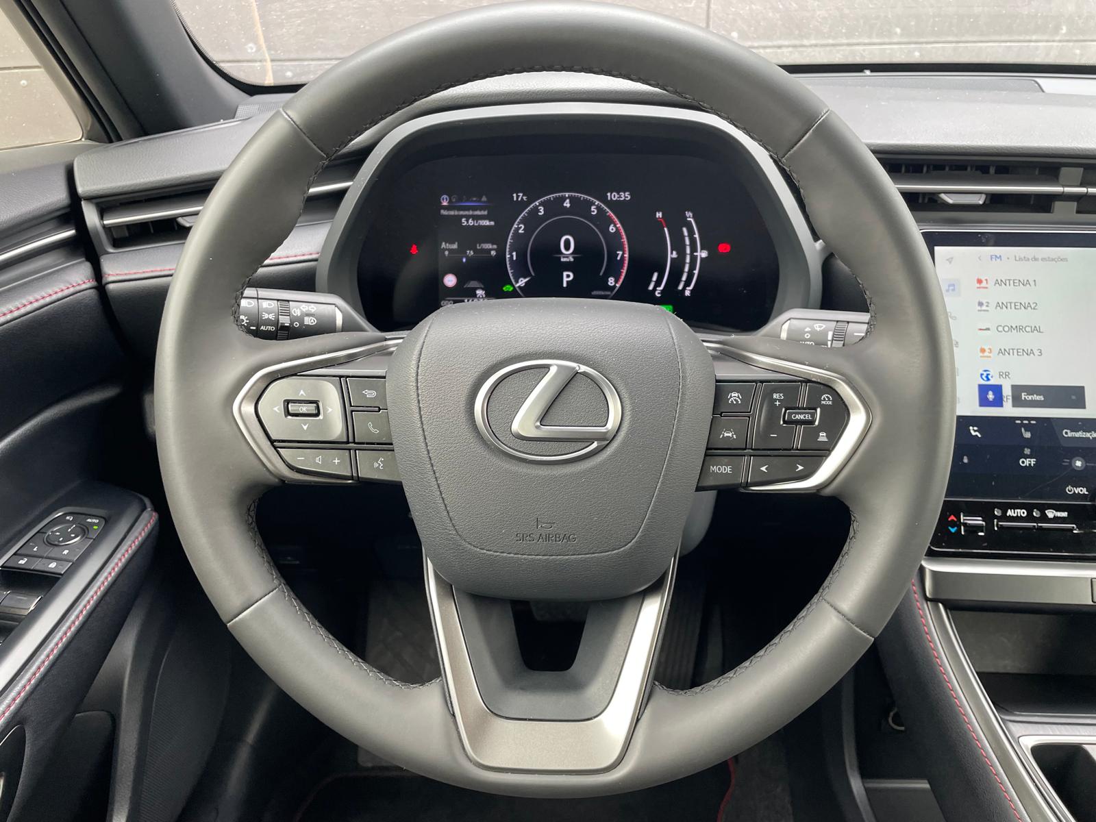 LEXUS LBX ELEGANT