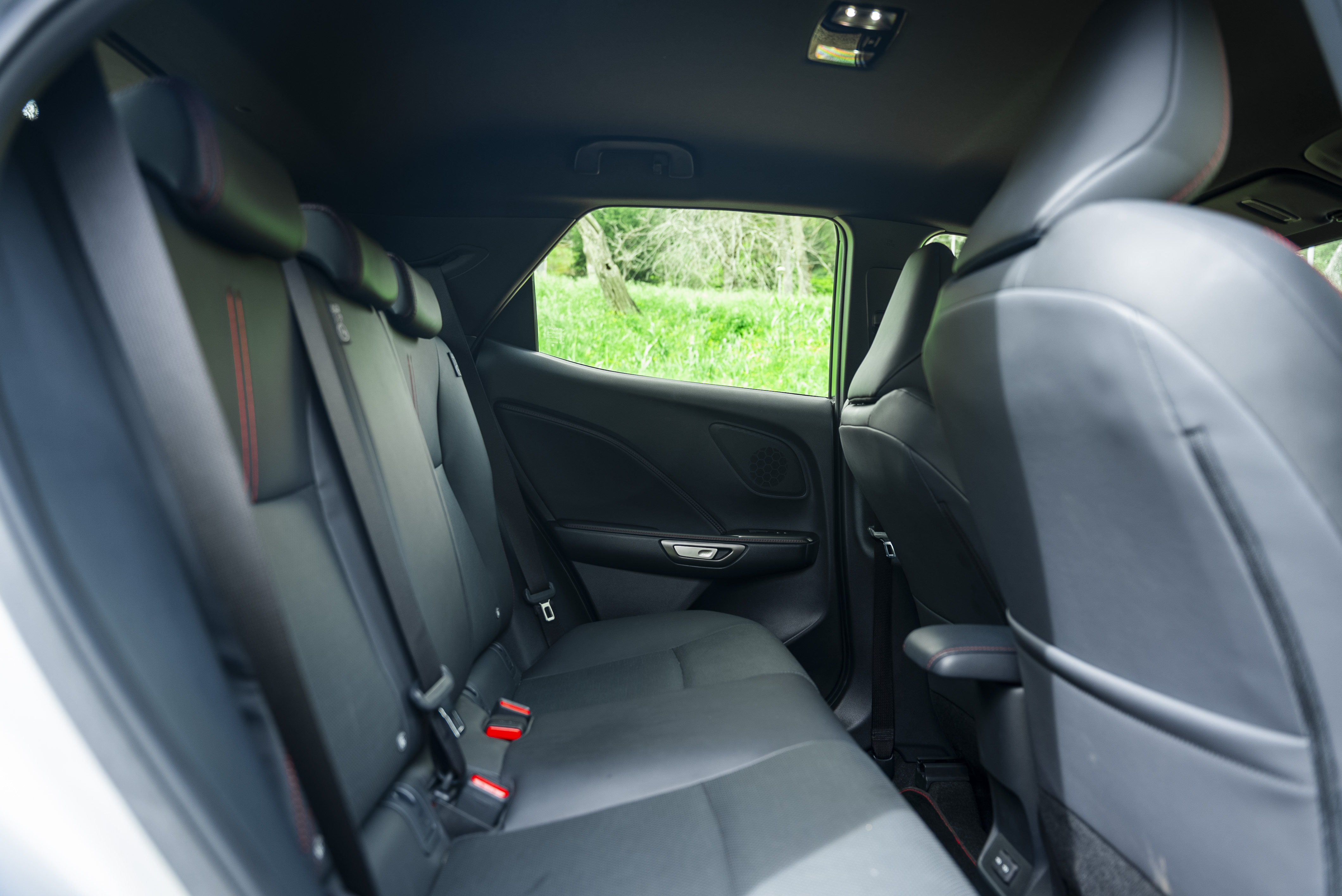 LEXUS LBX ELEGANT